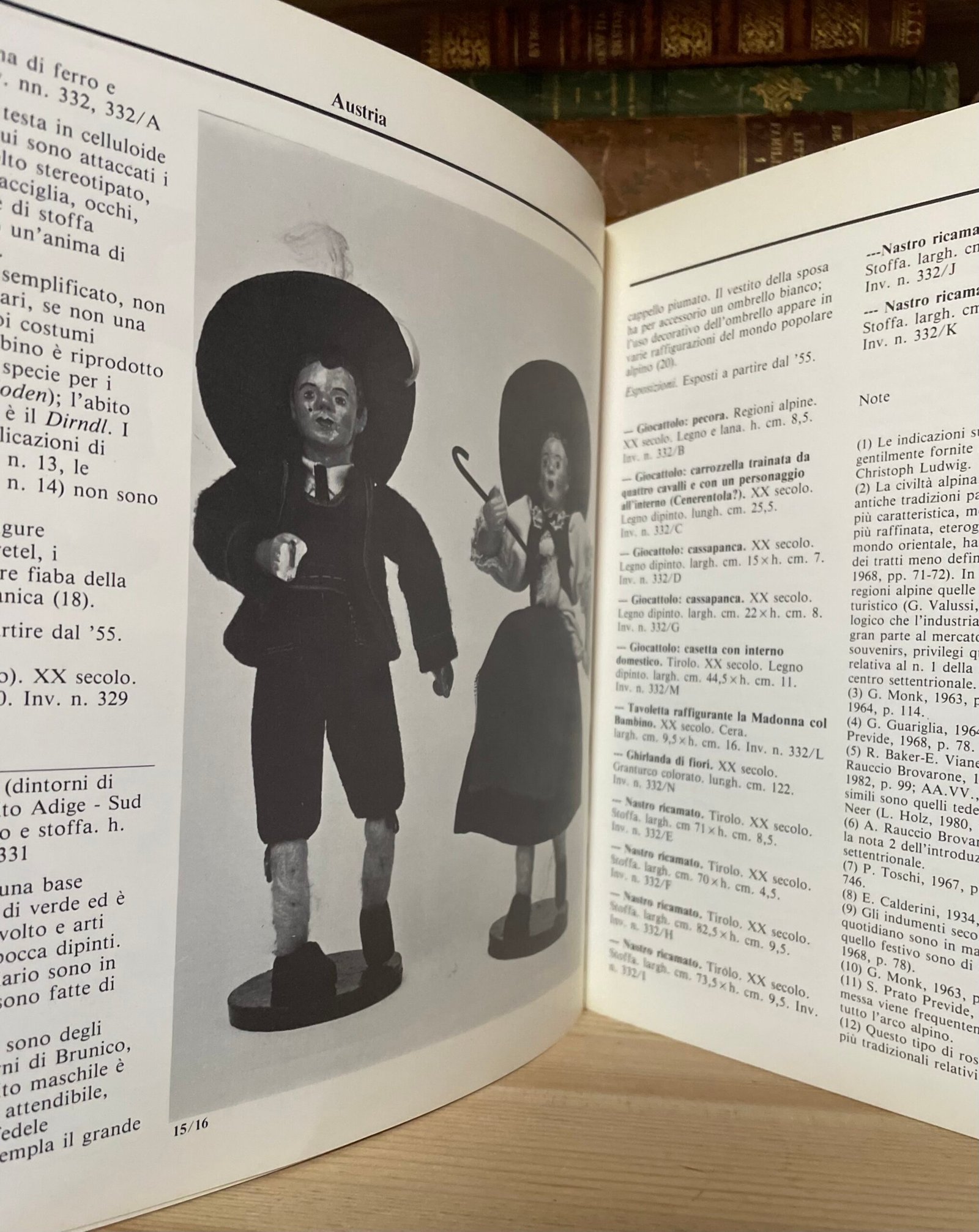 Bambole Tradizioni costumi cultura di popoli Catalogo Roma 1984 - immagine 7