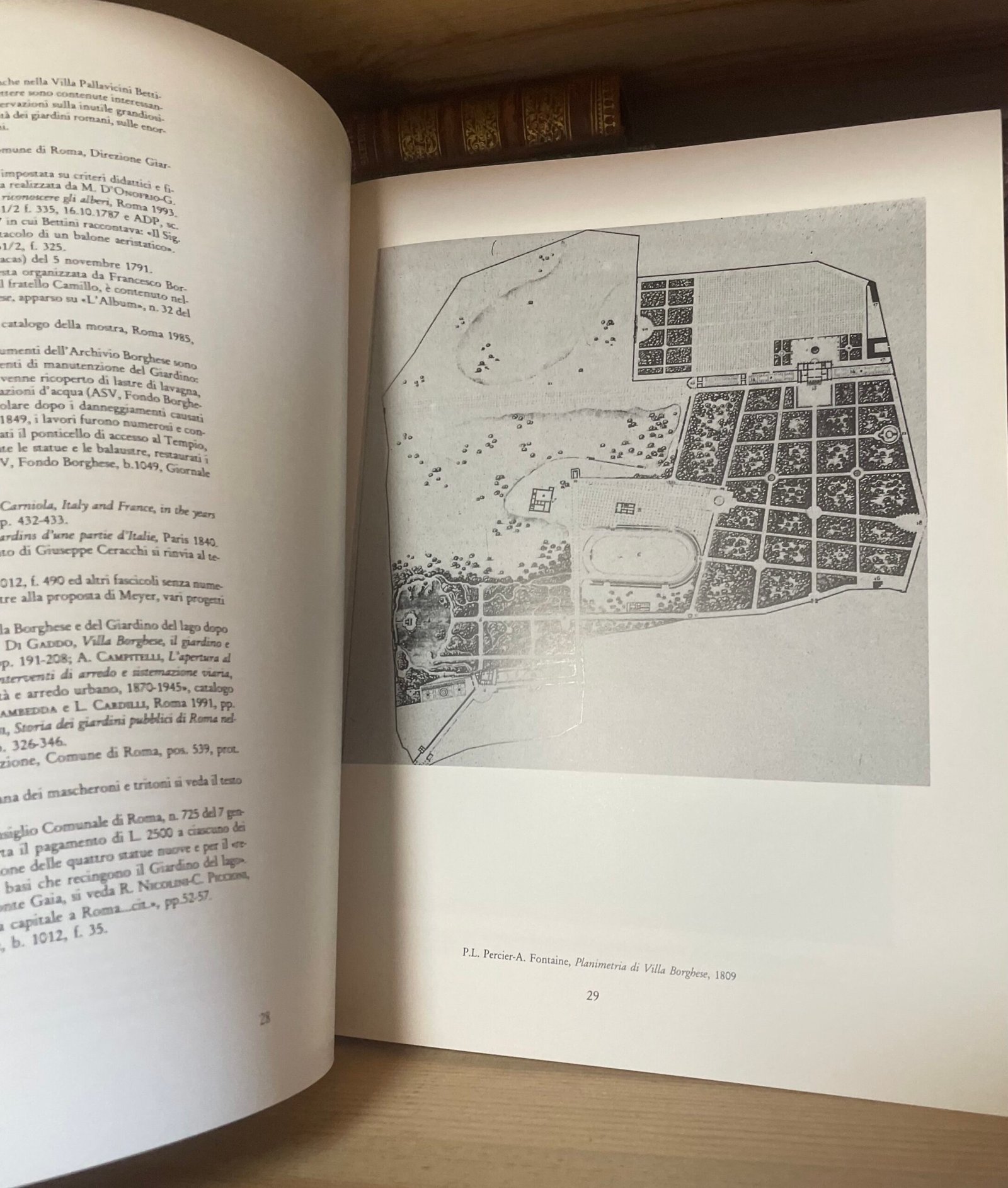 Il giardino del lago a Villa Borghese catalogo a cura di A. Campitelli 1993 - immagine 13