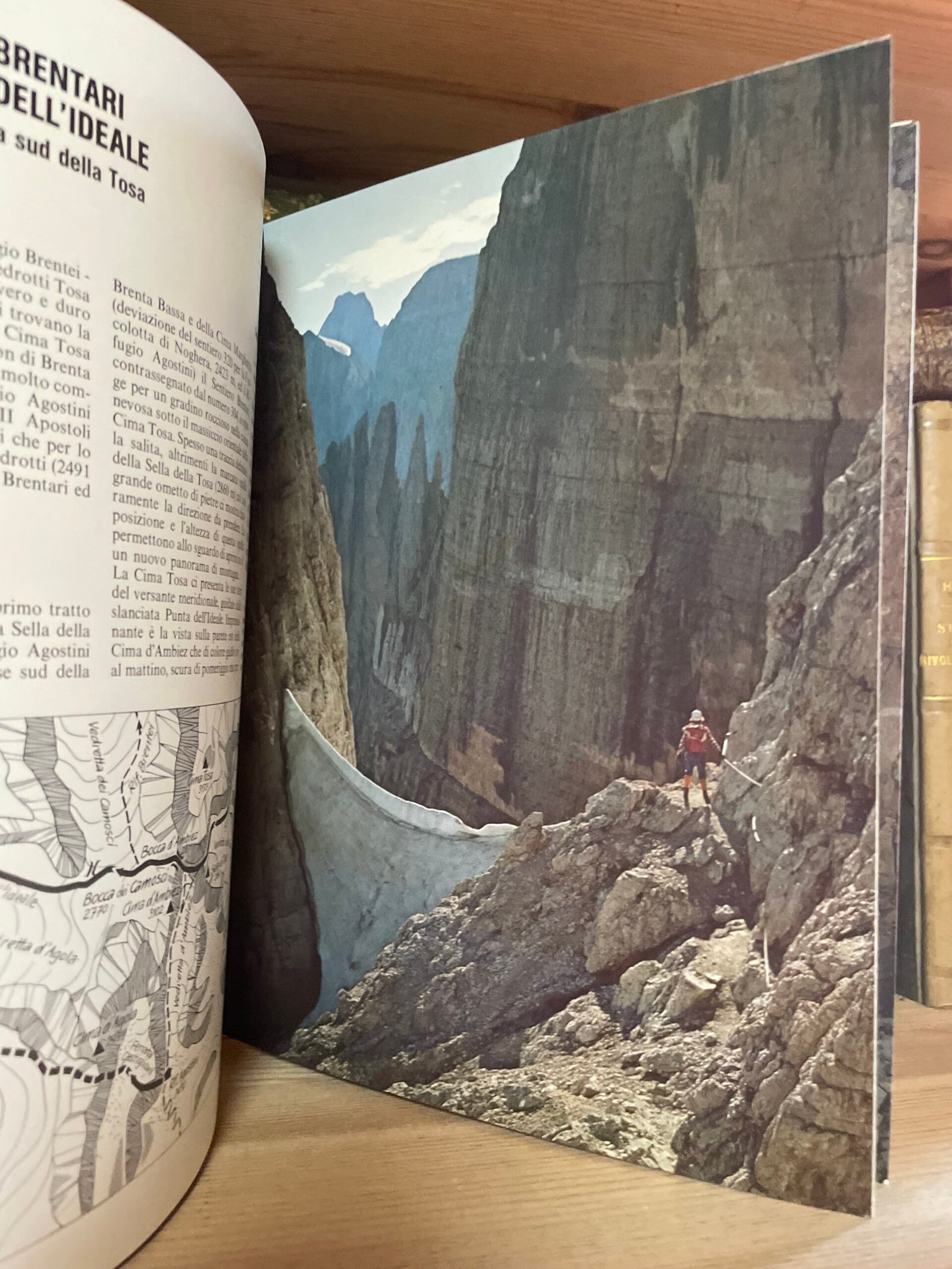 Sepp Schnürer Ferrate delle Dolomiti 55 itinerari attrezzati Zanichelli 1981 - immagine 22