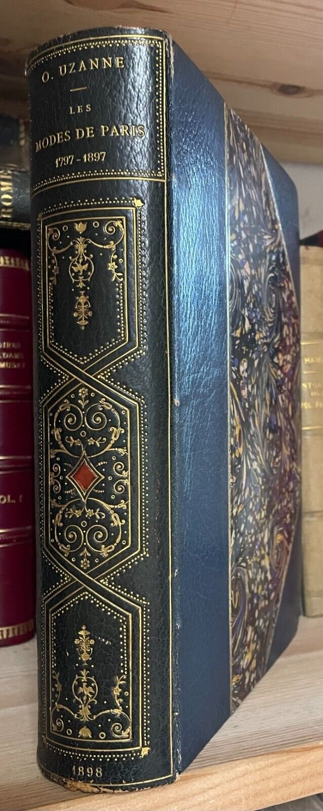 Octave Uzanne Les modes de Paris Illustrations François Courboin Henry May 1898