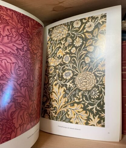 William Morris Full-Color Patterns and Designs Dover Publications 1988 - immagine 3