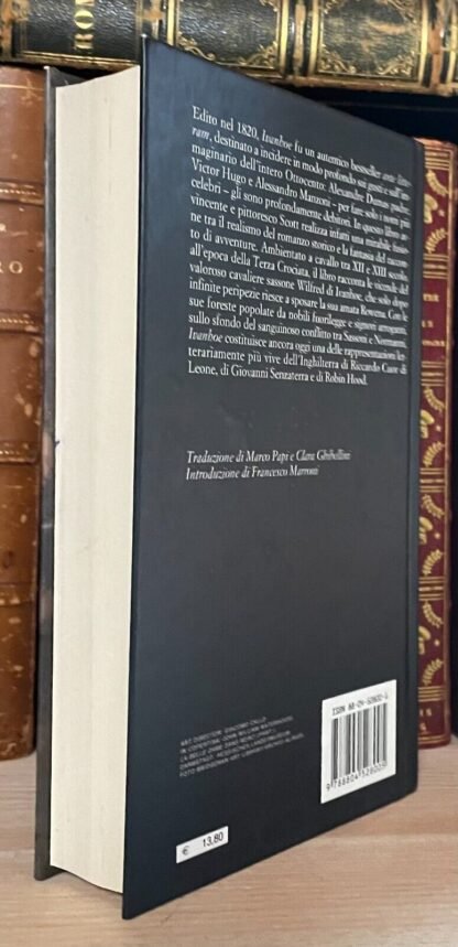 Walter Scott Ivanhoe con un saggio di Mario Praz Oscar Mondadori 2005 - immagine 2
