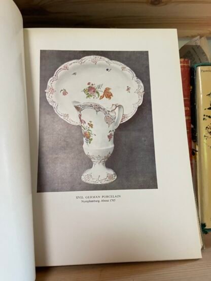 European ceramic art from the end of the Middle Ages to about 1815 Faber & Faber - immagine 11