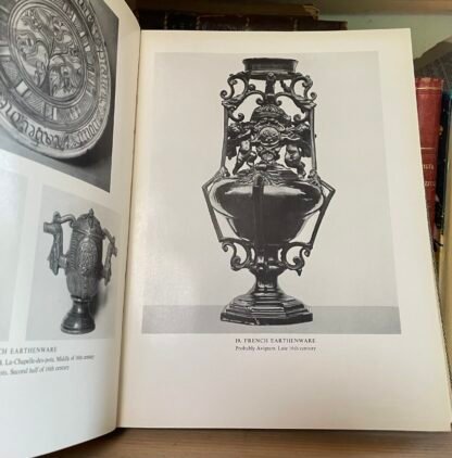 European ceramic art from the end of the Middle Ages to about 1815 Faber & Faber - immagine 13
