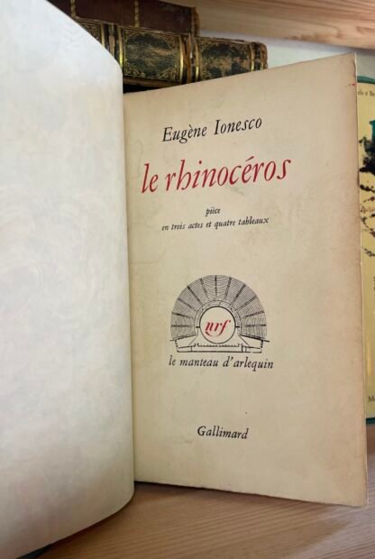 Ionesco Le rhinocéros Gallimard pièce en trois actes et quatre tableaux 1959 - immagine 4