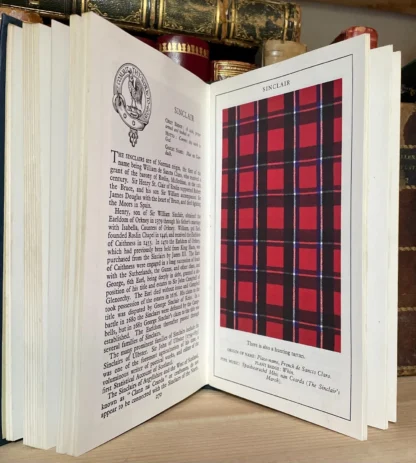Robert Bain The Clans and Tartans of Scotland Collins 1978 - immagine 13