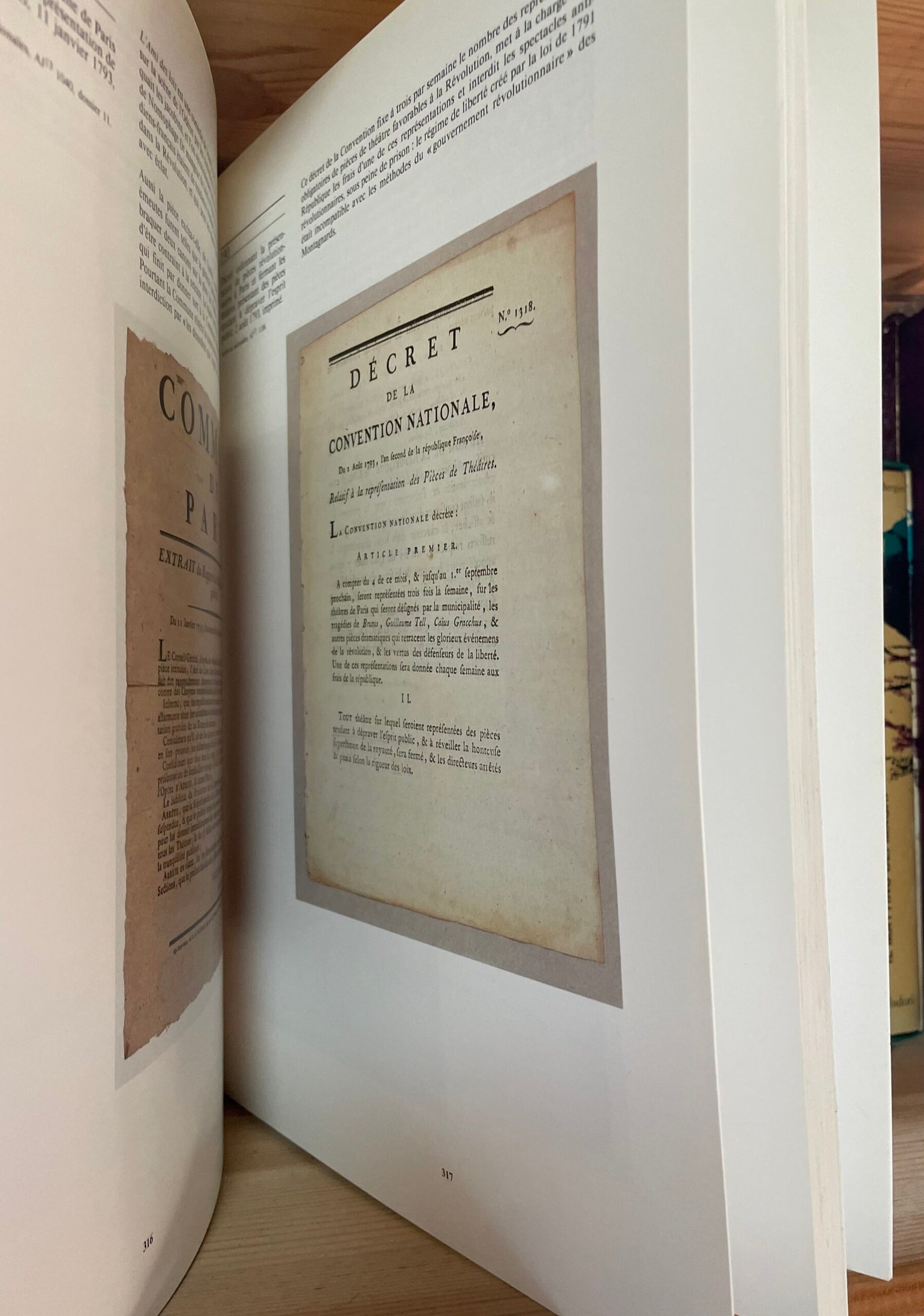 La Révolution française à travers les Archives La Documentation française 1988 - immagine 13