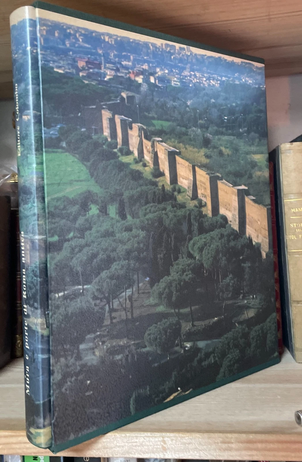 AA.VV. Mura e porte di Roma antica Editore Colombo 1995