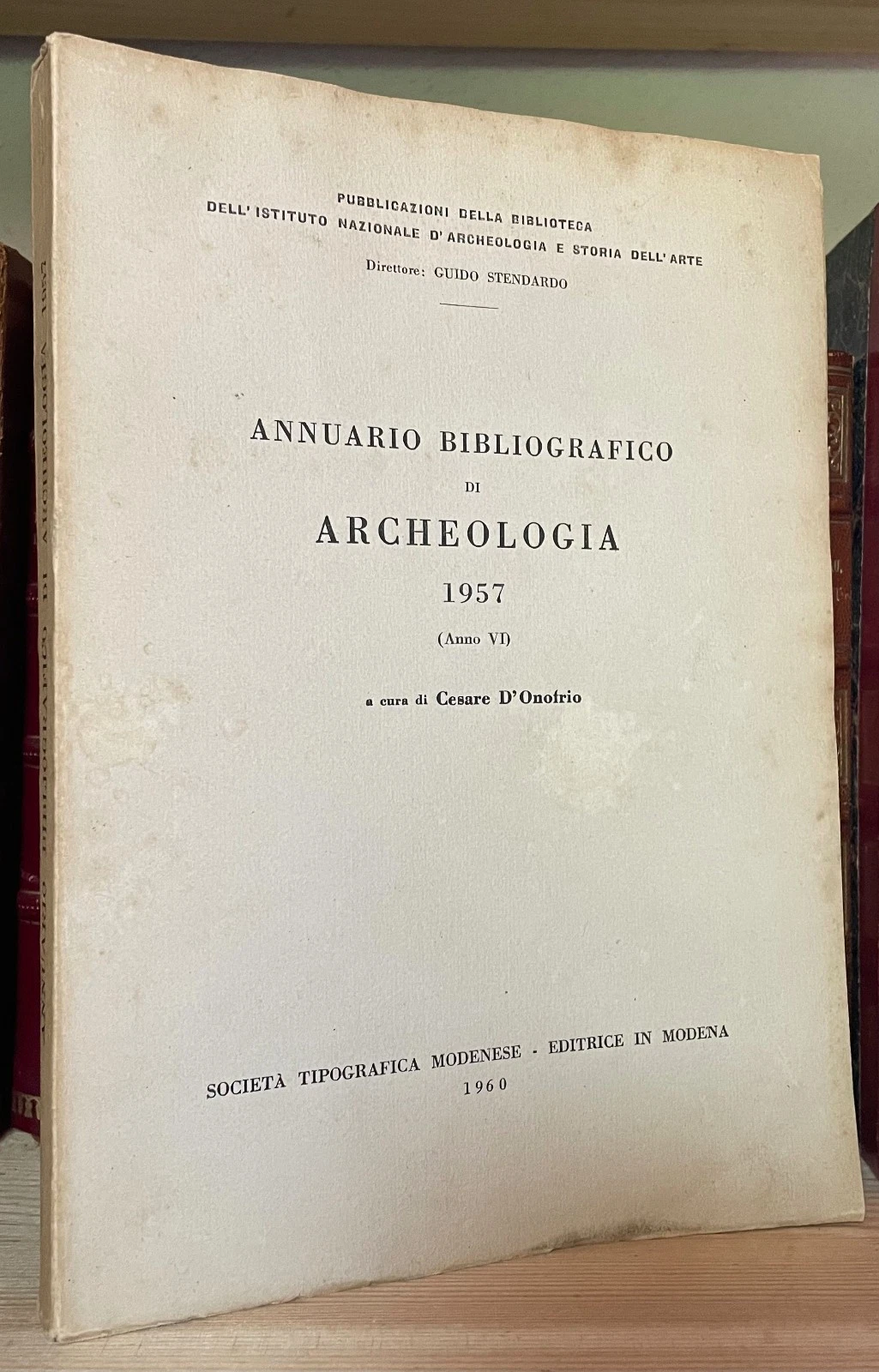 Condividi Cesare D'onofrio Annuario Bibliografico di Archeologia 1957 (anno VI)