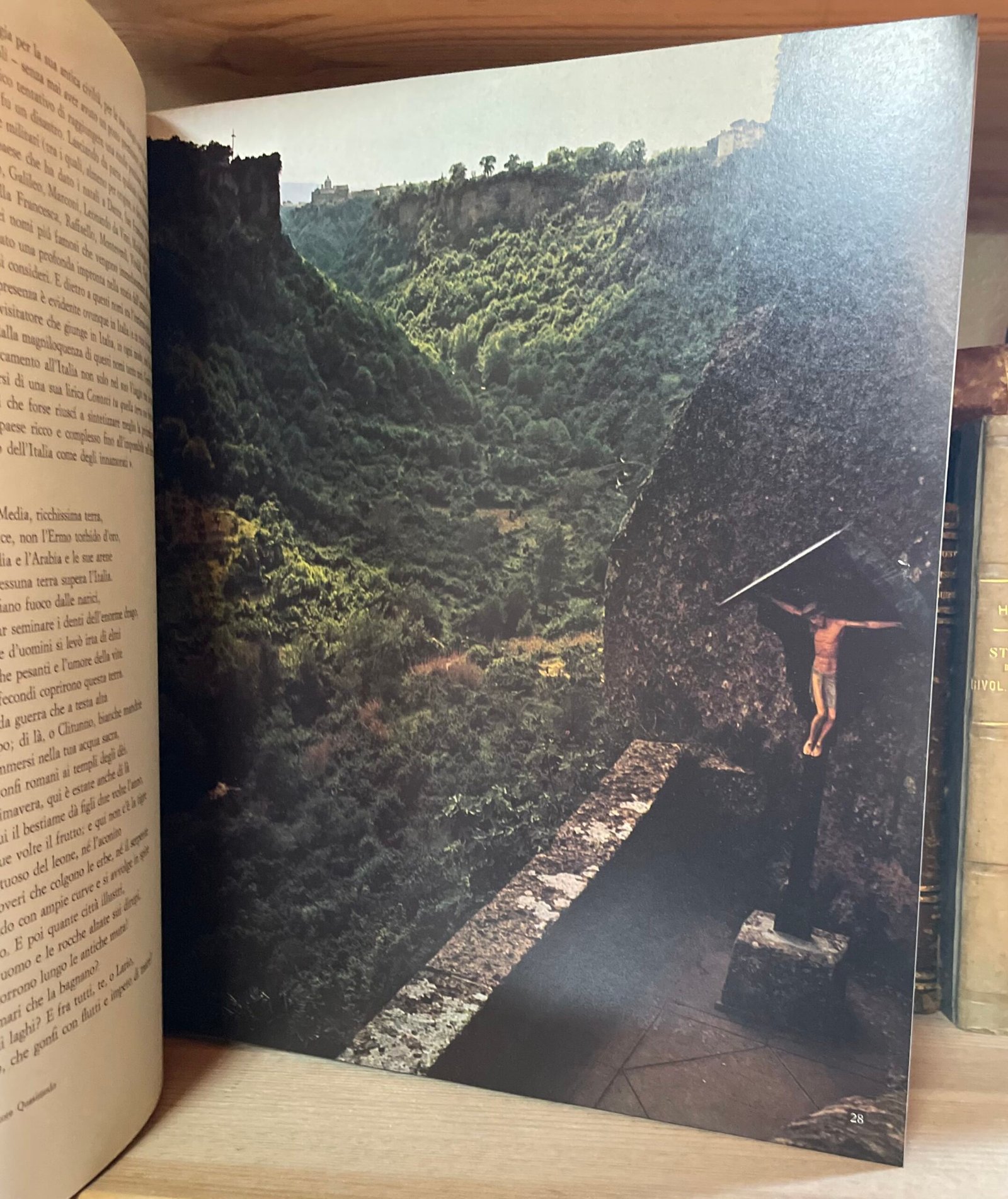 Roloff Beny Italia testo di A. Thwaite epilogo di di Gore Vidal Fabbri 1976 - immagine 16