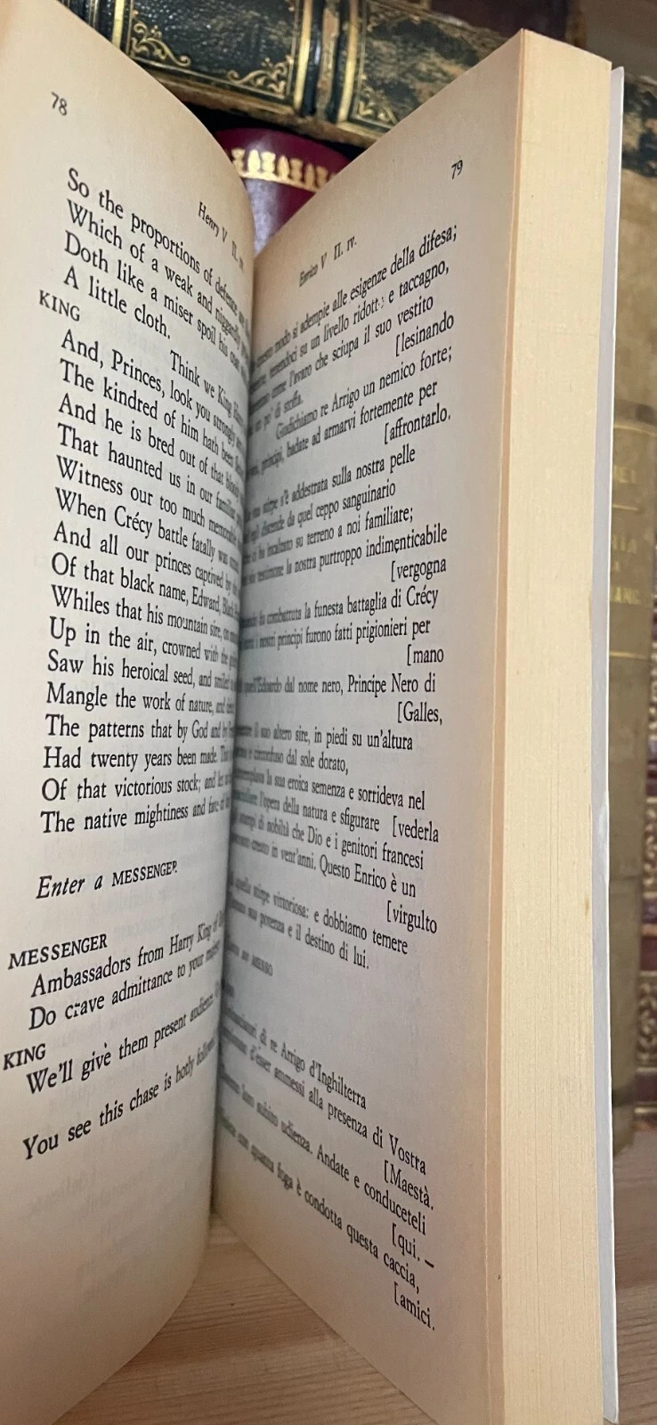 Shakespeare Enrico V con uno scritto di Goethe Oscar Mondadori 2006 - immagine 3